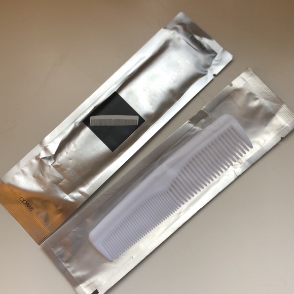 Hair combs - Picture 2 of 2